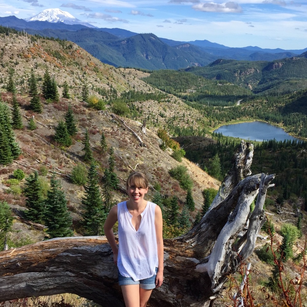 Meet your Posher, Emily